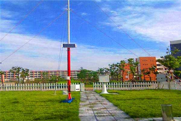 氣象站可以用計算機分析什么數(shù)據(jù)