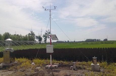 氣象站幫助溫室大棚調(diào)節(jié)氣象條件